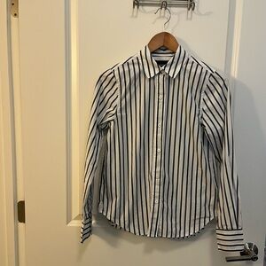 NWOT Jenni Kayne Classic Shirt